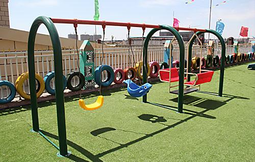 乐鱼leyu秋千乐园